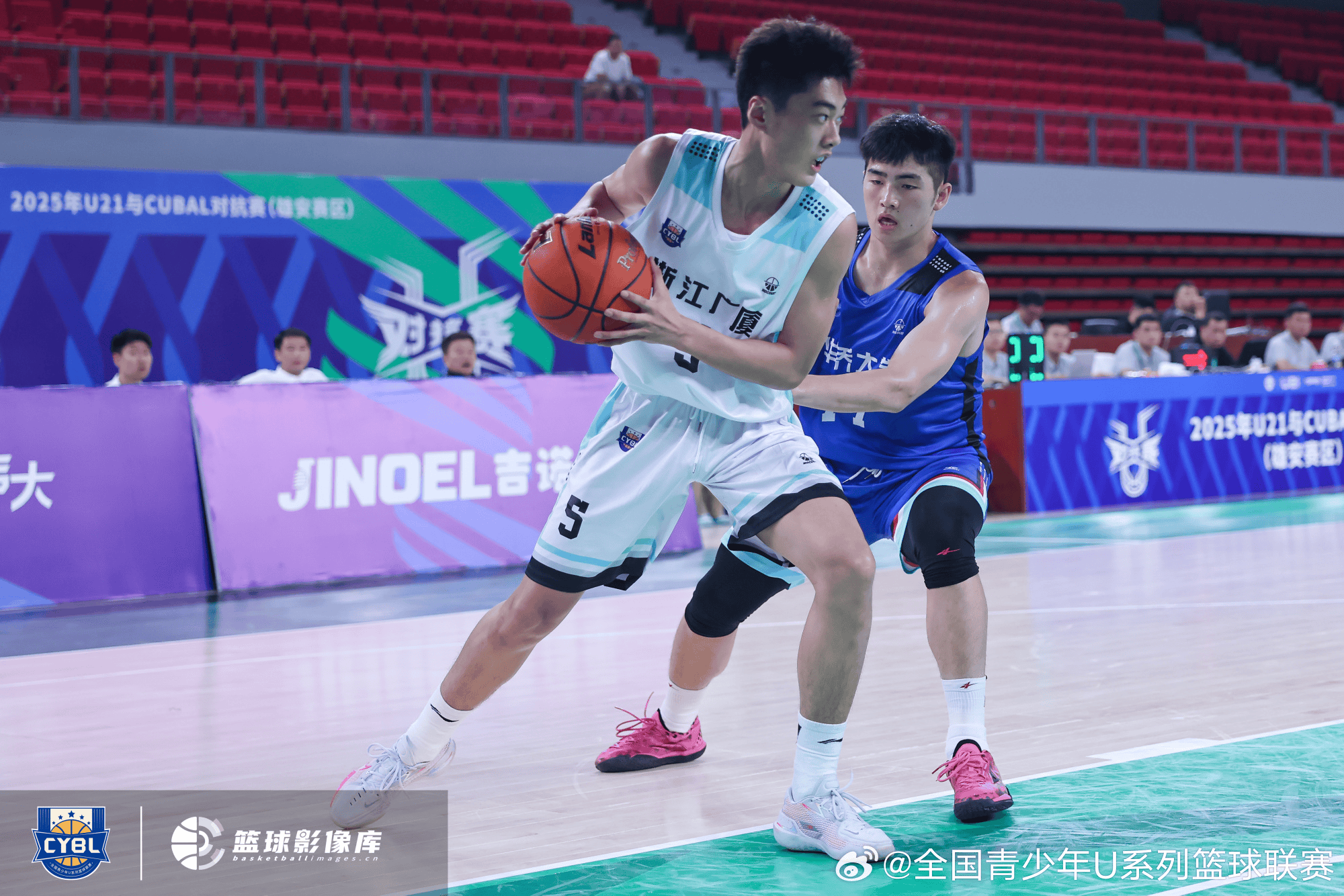 div, 不敌华侨大, 崔新泉