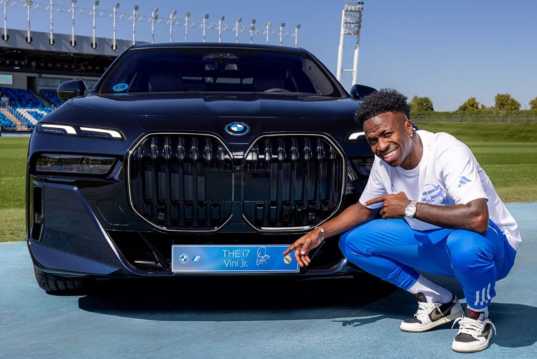 胜利气质相, 球队与全新 胜利气质相, 球队与全新